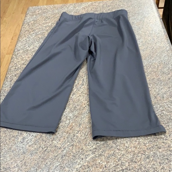 Go Lite capris - size large - Picture 6 of 7
